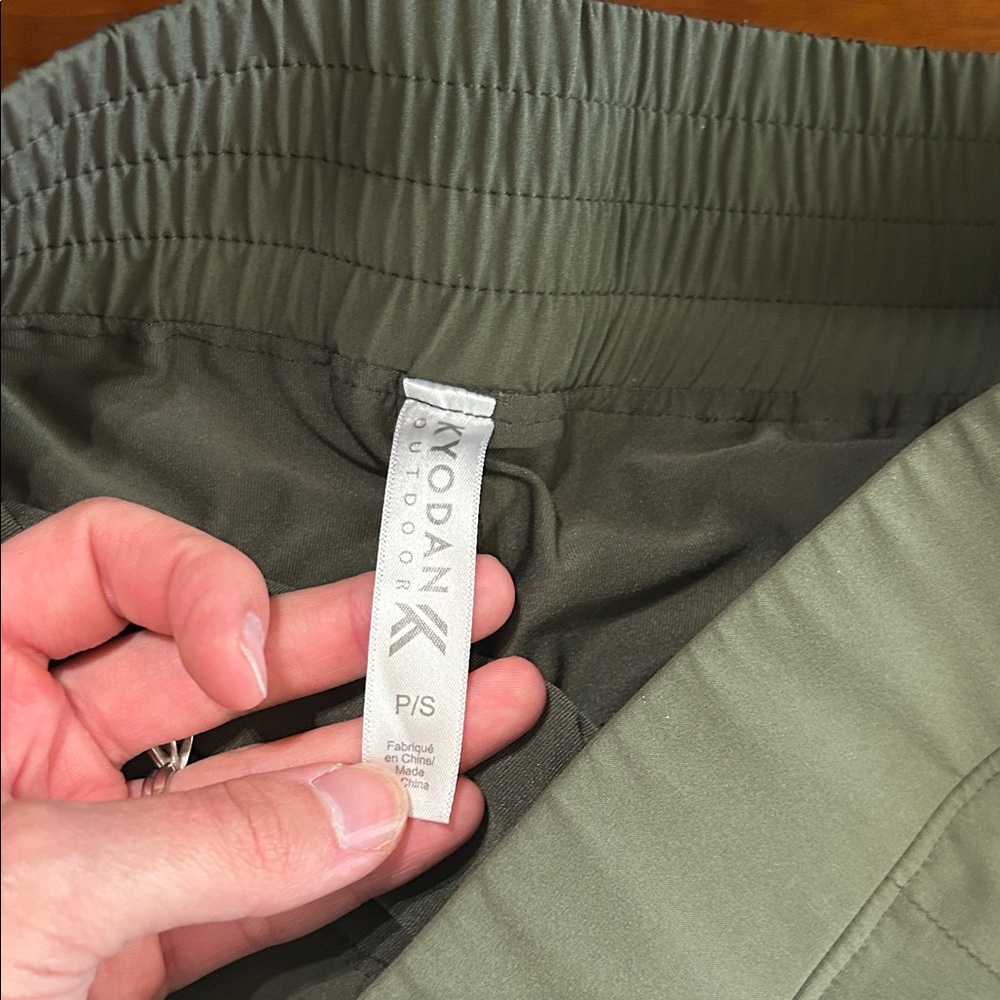 Kyodan Olive Green Athletic Skort with Elastic Waistband - Picture 2 of 2